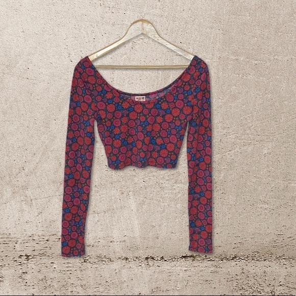 Mossimo Supply Co. flower long sleeve Baby Tee crop top Size Small - Picture 5 of 10